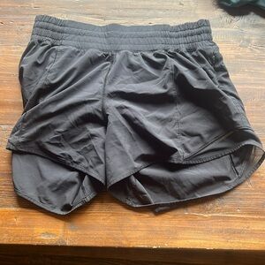Lululemon hotty hot shorts